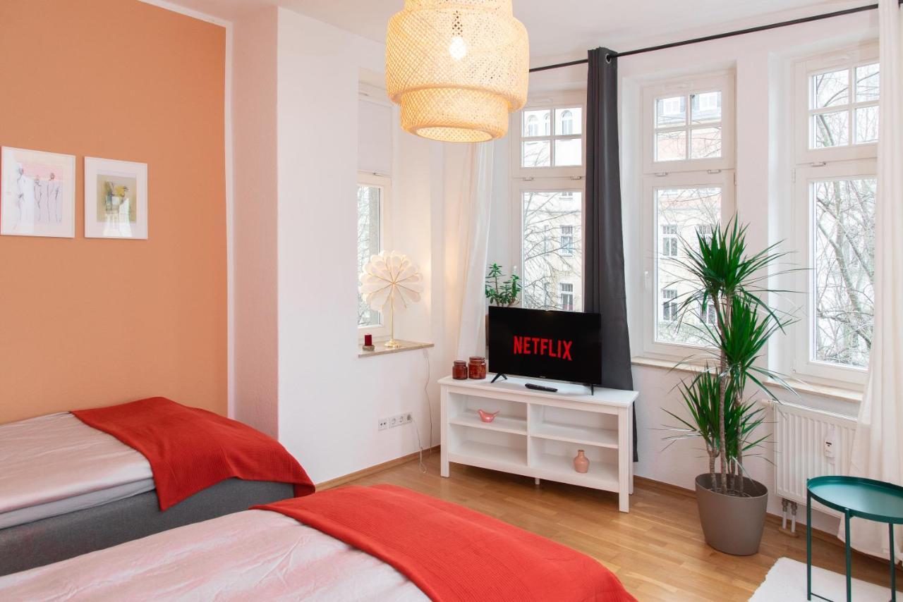 Kassberg Apartment Im Retro-Stil / Netflix & Wifi 开姆尼茨 外观 照片
